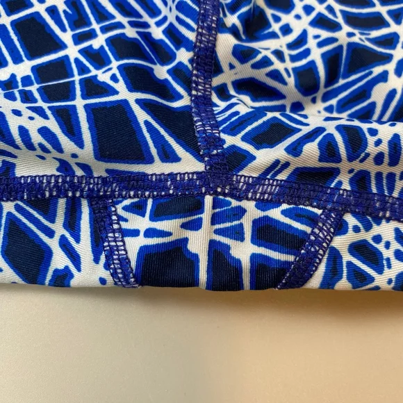 Women's Nike Pro Crop Leggings Blue & White Abstract Print Small Dri-Fit - Picture 7 of 16